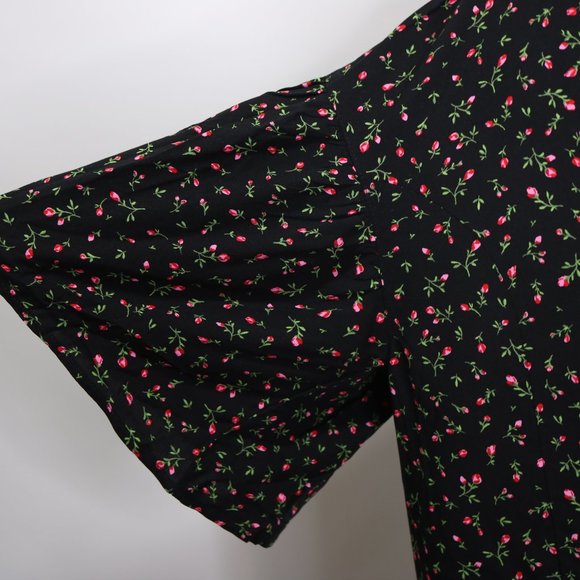 Levi's Flowy Floral Top with KeyHole Tie Black - Picture 5 of 9